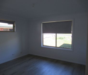 Refurbished 4 bedroom family home - Photo 1