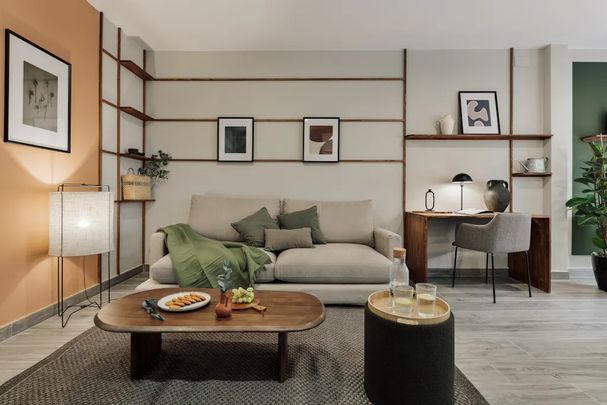 Carrer de Vic, Barcelona, Catalonia 08006 - Photo 1