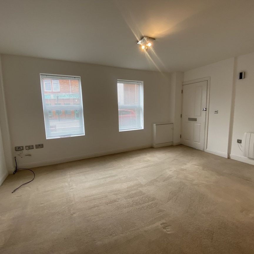 Seabourne Road, Bournemouth, Dorset - Photo 1
