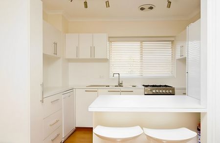 13/9 Wark Street, Hughes ACT 2605 - Apartment For Rent | Domain - Photo 2