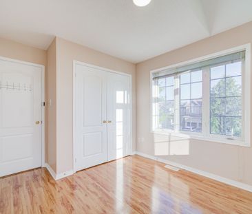 For Lease - 496 The Bridle Walk, Markham, Ontario - Photo 2