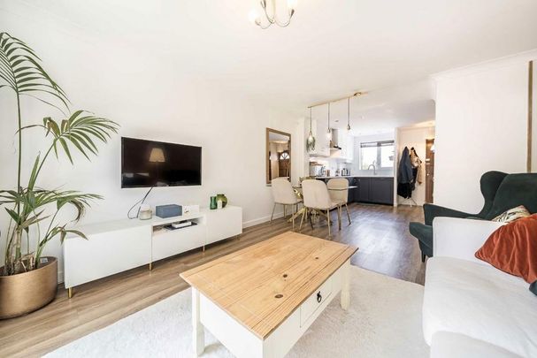 2 bedroom house to rent - Photo 1