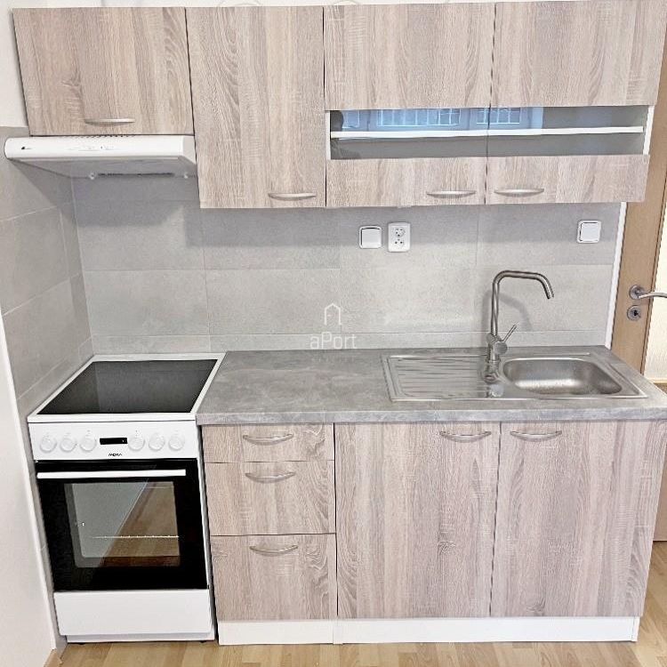 Pronájem bytu 1+kk 30 m2 - Fotografie 1