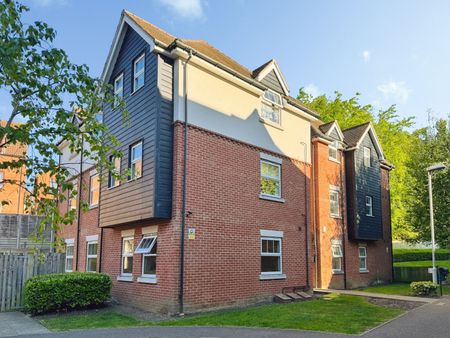 Heron Court, CM23, Bishop'S Stortford - Photo 4