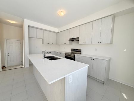 For Lease - 107 Windermere Boulevard, Loyalist, Ontario - Photo 5