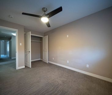 For Lease - 112 Mount Pleasant Street Unit# B, Brantford, Ontario - Photo 3