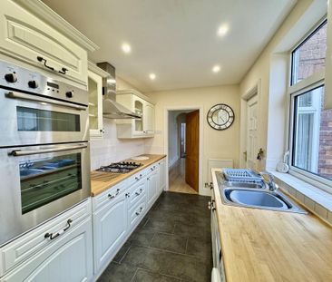 2 bedroom terraced house to rent - Photo 3