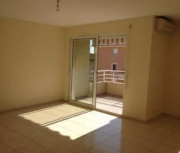Location Appartement 3 pièces 73m² DRAGUIGNAN 83300 - Photo 3
