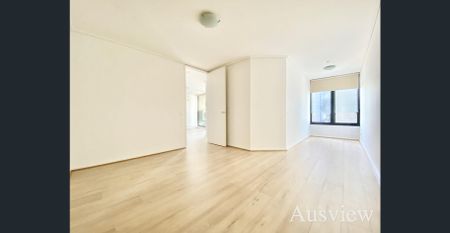 Supersized Summit Entertainer in Convenient Southbank Locate - Photo 3