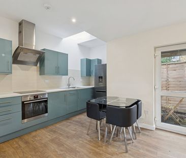 1 Bed Bungalow, Hamilton Road Mews, SW19 - Photo 3