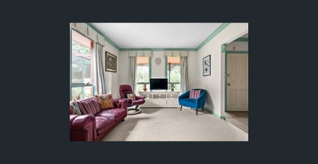 Spacious Two Bedroom Home - Photo 2