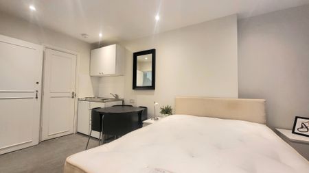 Bear Street, London - Photo 2