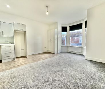 3 bedroom apartment to rent - Photo 1