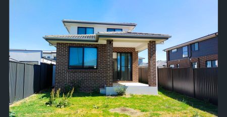 Five Bed Family House in Austral For Lease - Photo 4