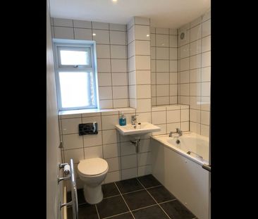 3 Bed Flat, Old Bedford Road, LU2 - Photo 5