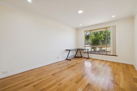 6 Wheatstone Drive, Morley WA 6062 - Photo 2