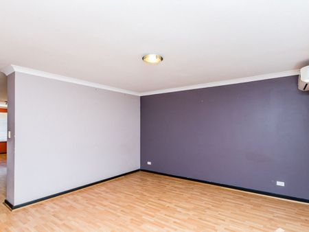 **Charming 4-Bedroom Home for Rent in Clarkson ** - Photo 3