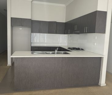 35/51 Lachlan Street, WARWICK FARM NSW 2170 - Photo 2