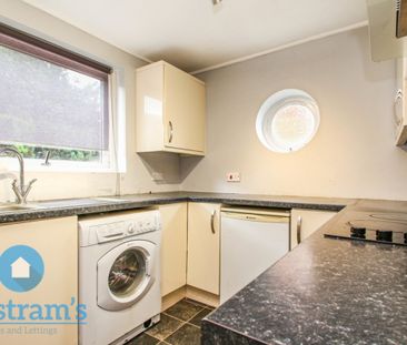 2 bed Apartment for Rent - Photo 2
