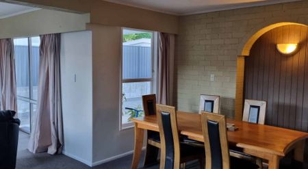 For Rent – 3 Bedroom Home in Wainuiomata - Photo 2