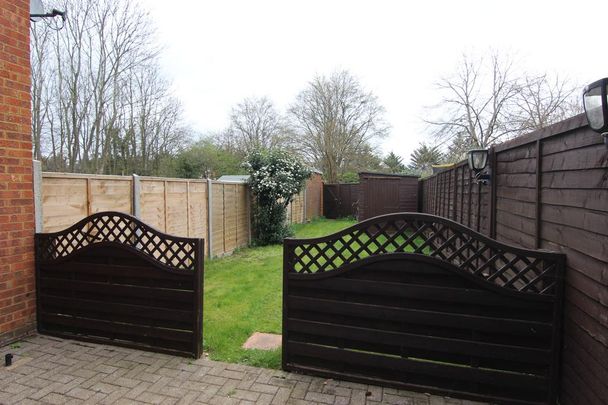 2 bedroom terraced house to rent - Photo 1