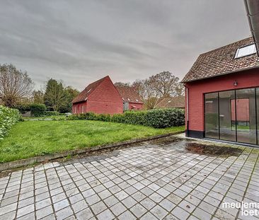 Ruime en landelijke woning nabij centrum - Photo 1