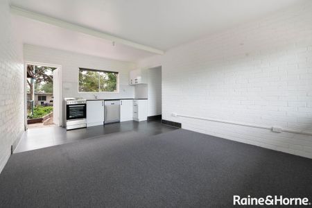 1 BEDROOM UNIT IN SHOAL POINT - Photo 5