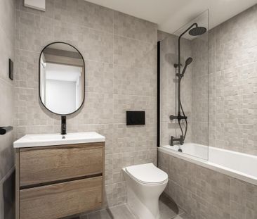 2 bedroom flat to rent - Photo 4