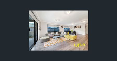 Features Rich Home In Prime Clyde Location - Photo 2