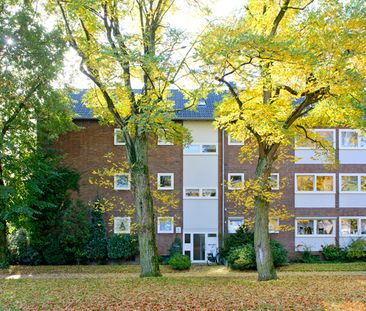 Erdgeschosswohnung mit 4 Zimmern und Balkon - Photo 1