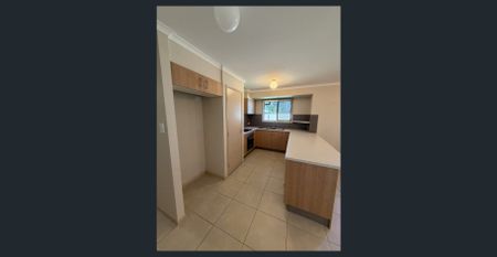 Beautiful Family Home at 1 Parkside Drive, Beerwah - Photo 2