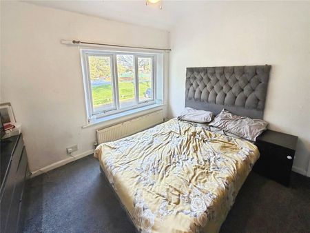 3 bedroom house to rent West End Crescent, Royston, Barnsley, S71 - Photo 5