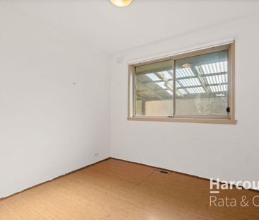 Charming 3-Bedroom Home in Bundoora - Photo 5