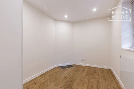 Brent House, E9 - Photo 3