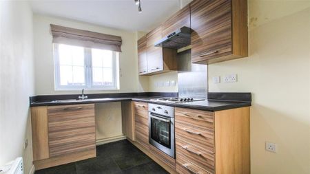 2 bedroom flat to rent - Photo 5