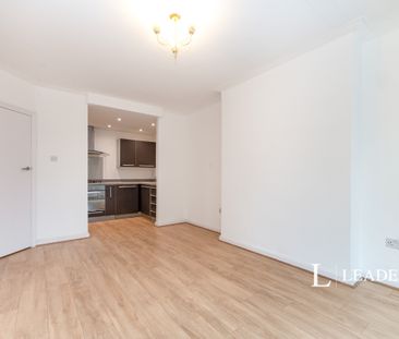 2 bedroom flat to rent Springfield Court - Photo 4