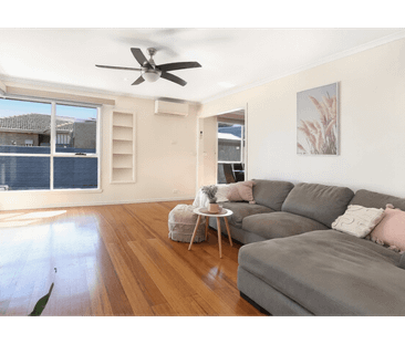 Neat & spacious 3 bedroom home in quiet Corio location. - Photo 2