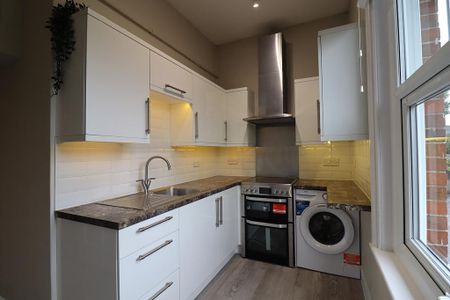 2 bedroom apartment to rent - Photo 5