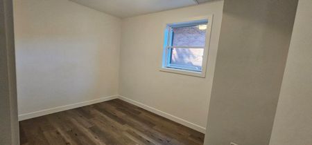 For Lease - 216 Mcarthur Avenue Unit# 01, Vanier and Kingsview Park, Ontario - Photo 5