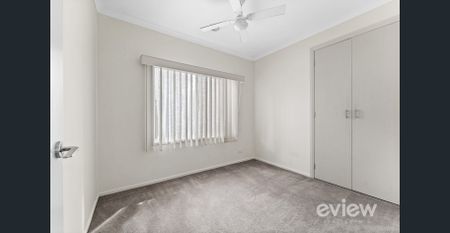 Stunning Family Home in Werribee! - Photo 4