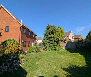 Manor Road, Martlesham Heath, Ipswich, IP5 - Photo 2
