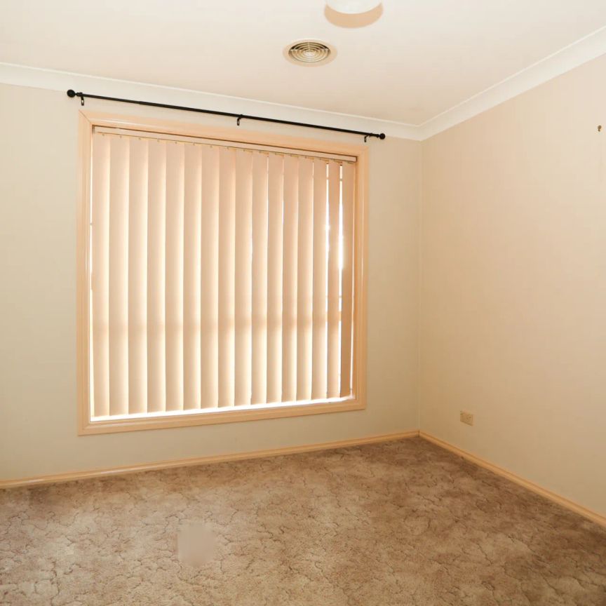 32 Northstoke Way, Orange. - Photo 1