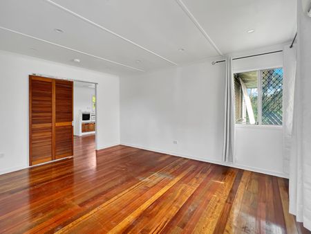 64 Hannam Street, 4178, Wynnum Qld - Photo 2