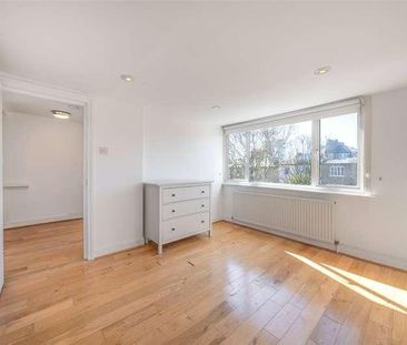 Primrose Gardens, London, NW3 - Photo 2