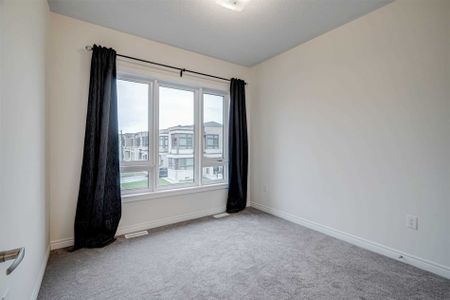 For Lease - 22 Hewison Avenue, Richmond Hill, Ontario - Photo 4