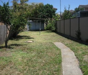 27 Elsham Road, Auburn NSW 2144 - House For Rent | Domain - Photo 5
