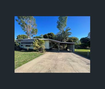 3 Bedroom house neat & tidy with outdoor area undercover - Photo 4