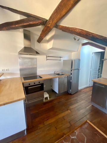 2 PIECES NOTRE-DAME (33.55 m² habitable et 40.20 m² de surface au sol) - Photo 2