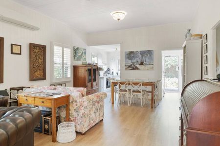 Neat & Sweet in North Toowoomba - Photo 2