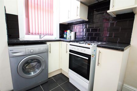 Kelsall Terrace, Hyde Park, LS6 1RD, Leeds - Photo 4